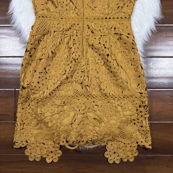 Adelyn Rae Women's Size Medium Mustard Tasha Crochet‎ Lace Dress - Picture 9 of 11
